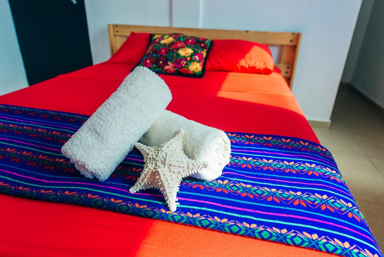 The Mermaid Hostel Beach (Adults Only) แคนคูน ภายนอก รูปภาพ